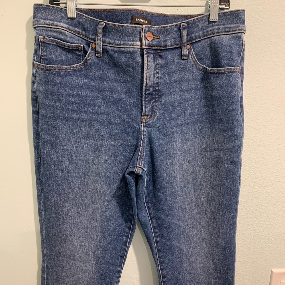 Express Skyscraper Mid Rise Blue Jeans - Picture 2 of 6